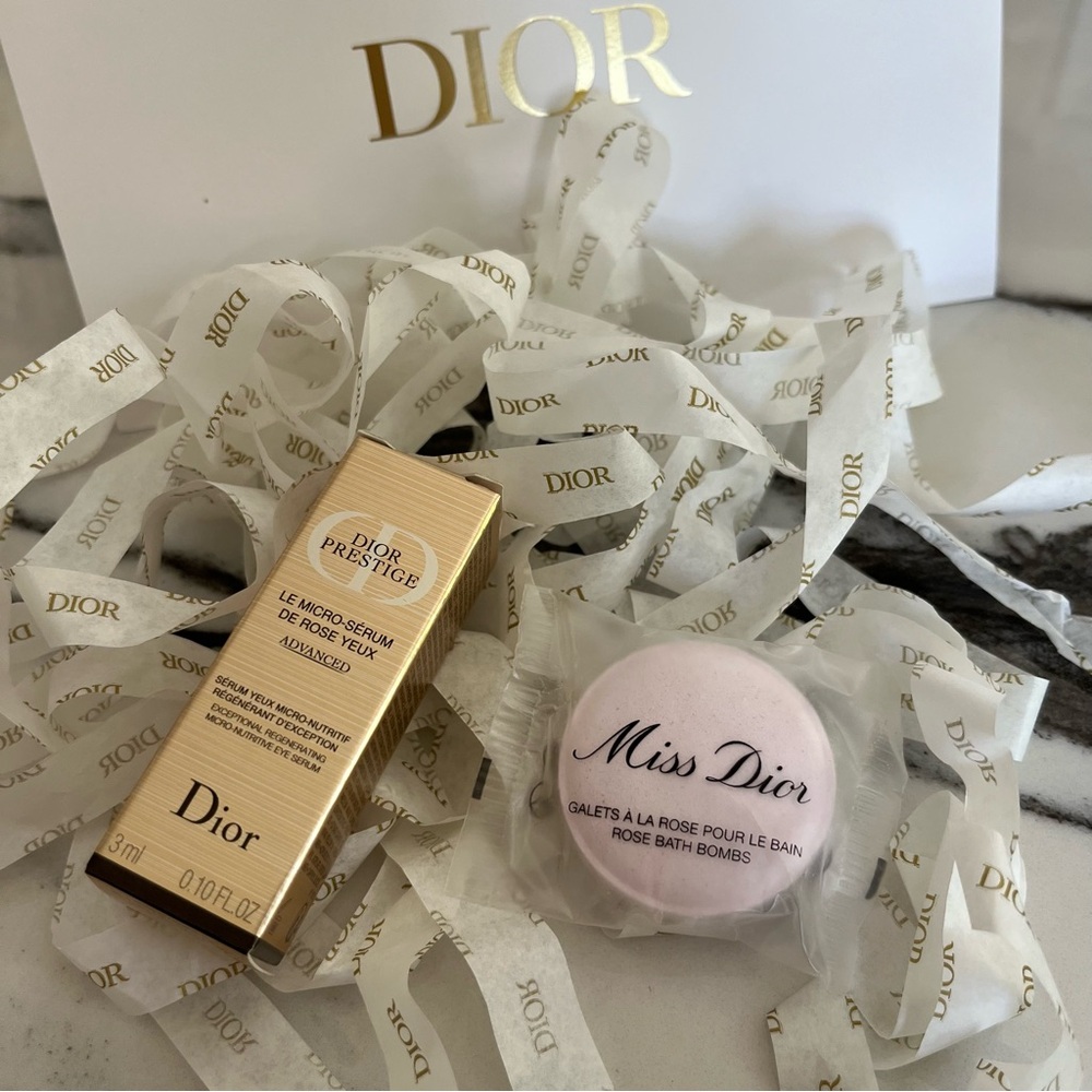 Dior Lovers Giftset! Mini Prestige Le Micro-Serum De Rose Yeux, Miss D Bath Bomb